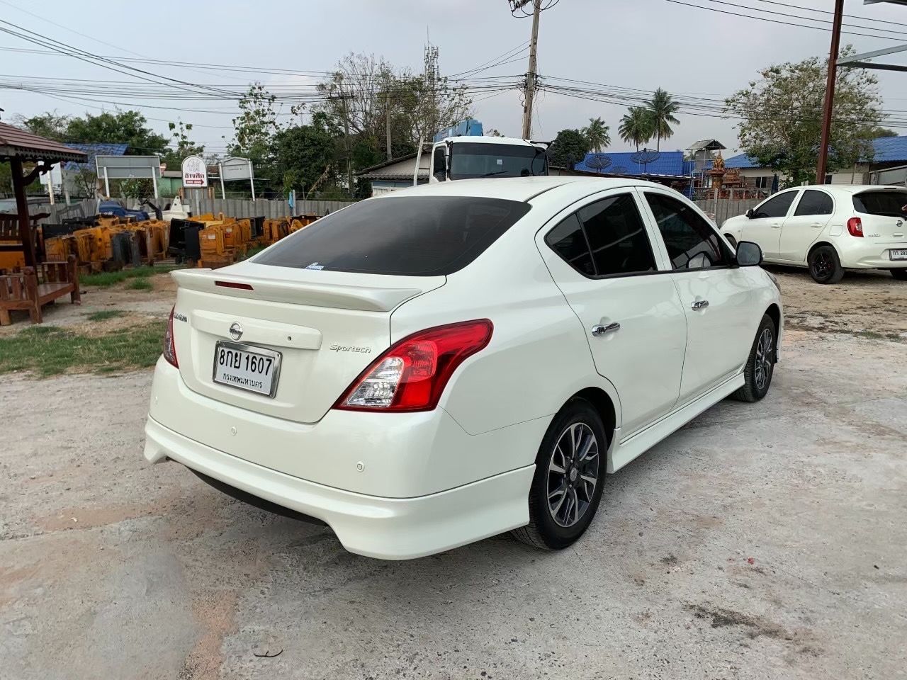 Nissan Almera Nissan Almera