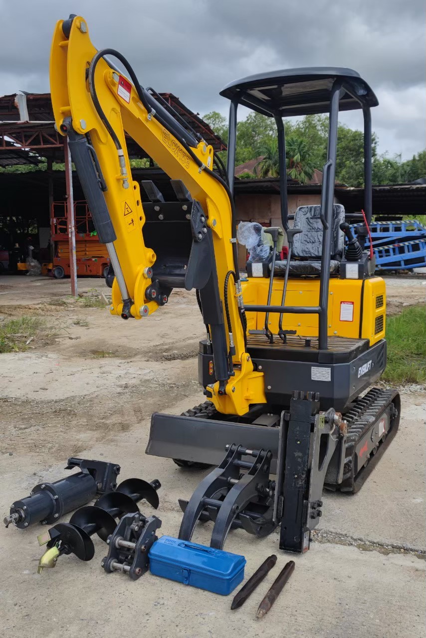 Small excavaator